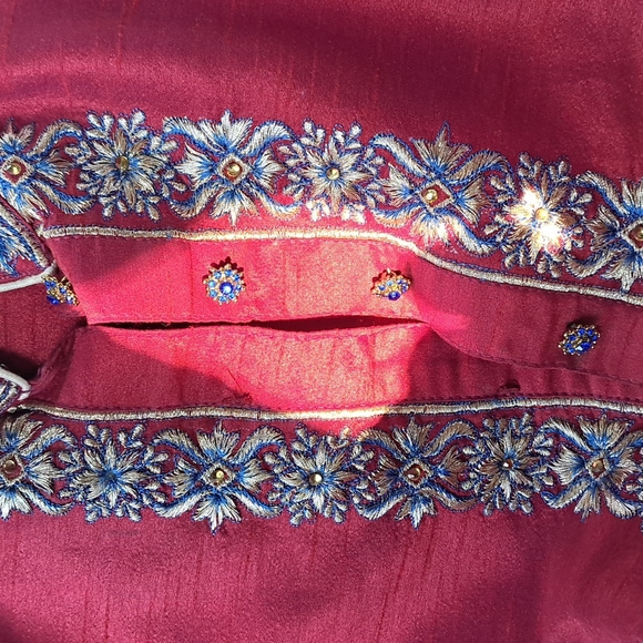 Embroidered Kurta Red Shirt - Picture 5 of 11